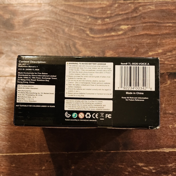 NEW WiL BOT Wireless Interactive Listening Robot - Picture 7 of 7